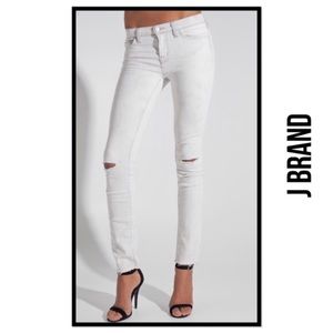 JBRAND skinny jeans size 25 in hysteria